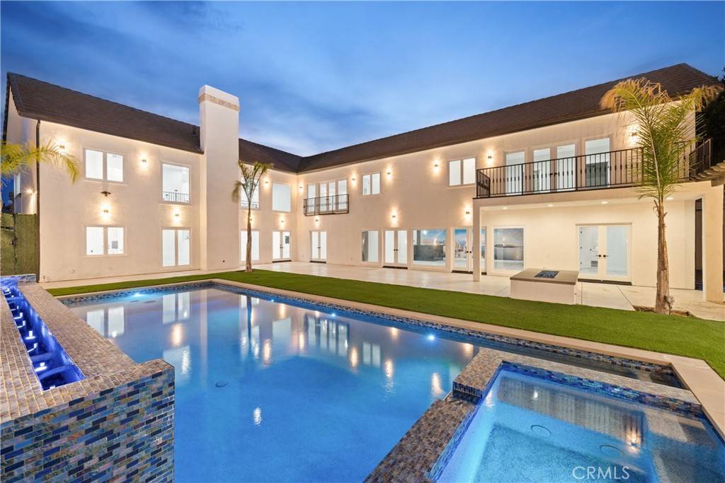Woodland Hills, CA 91367,5965 Nora Lynn DR