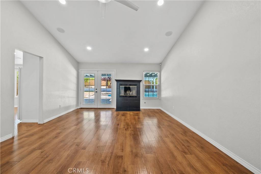 Lancaster, CA 93536,42465 62nd ST W