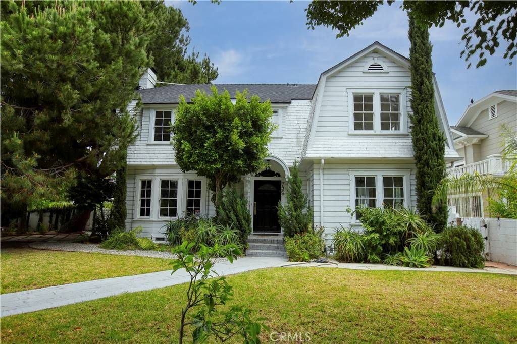 Los Angeles, CA 90005,738 S Norton AVE