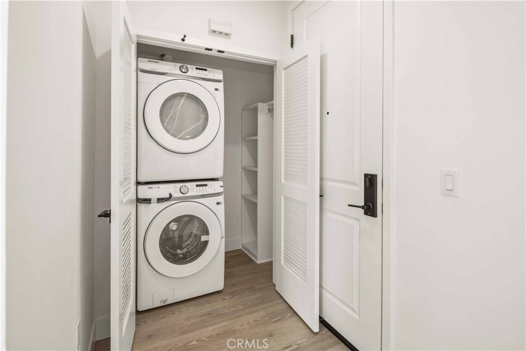 North Hollywood, CA 91606,11714 Archwood ST #308