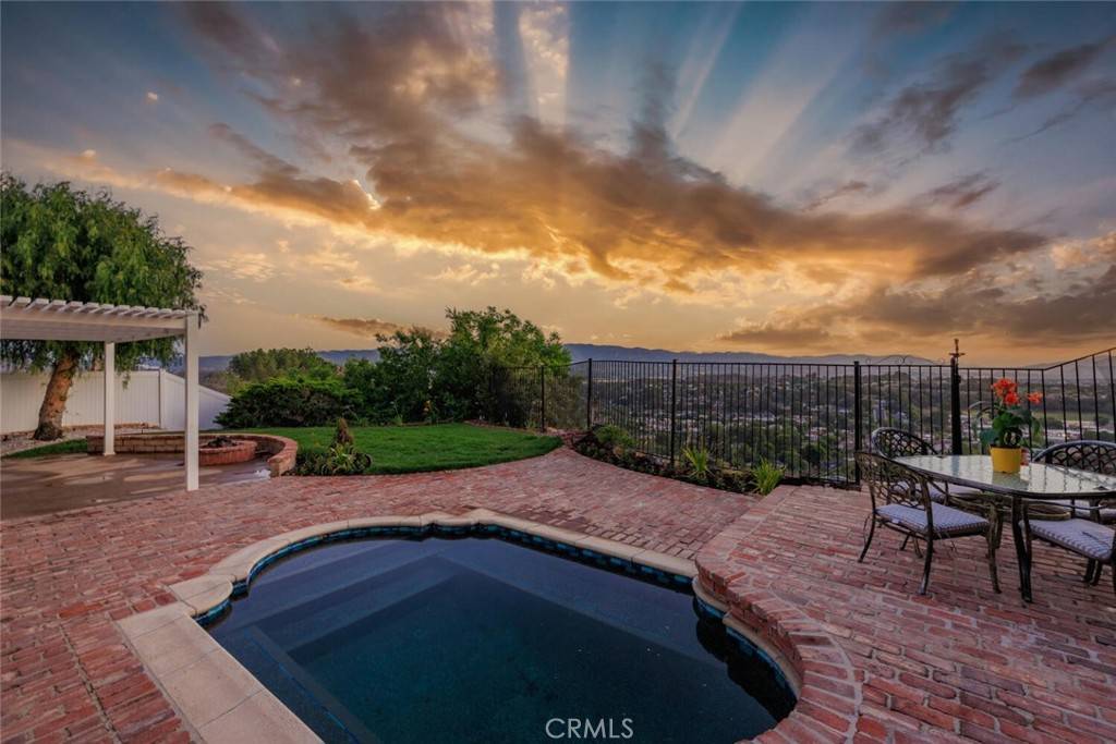 Saugus, CA 91350,27403 Garza DR