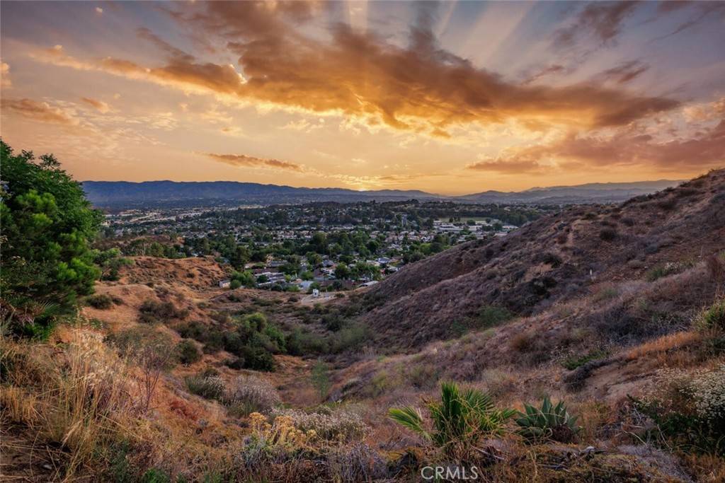 Saugus, CA 91350,27403 Garza DR