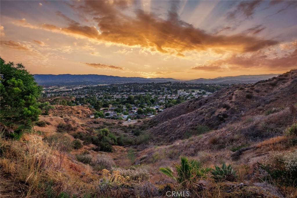 Saugus, CA 91350,27403 Garza DR