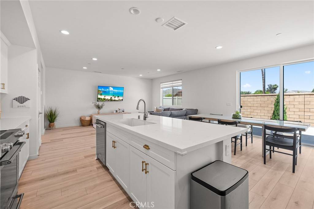 Riverside, CA 92505,4255 Bravado