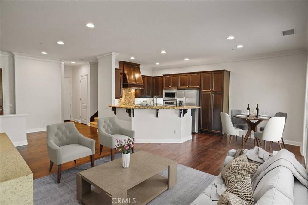 Chatsworth, CA 91311,11542 Verona DR