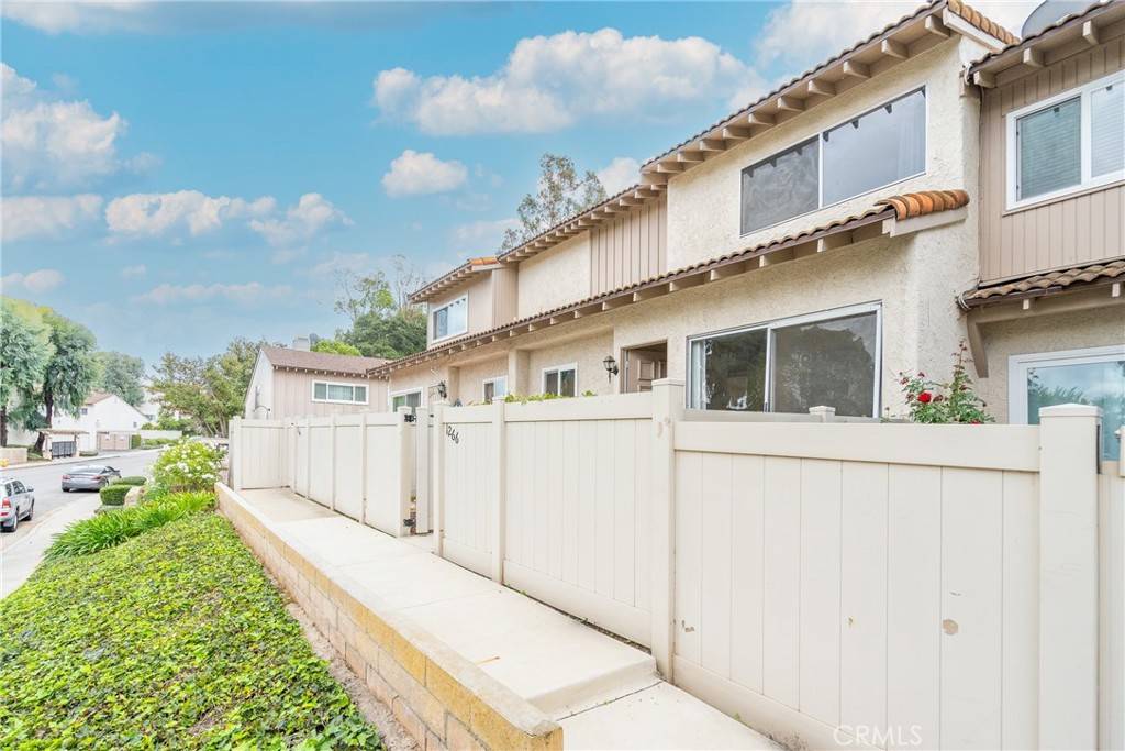 Newbury Park, CA 91320,1266 Ramona DR