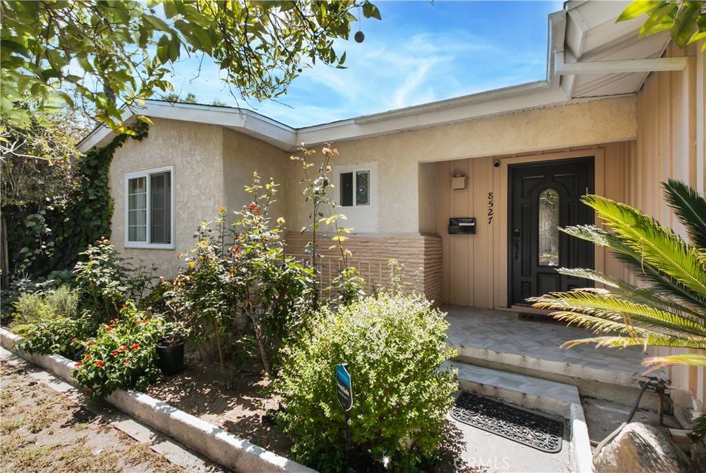 Winnetka, CA 91306,8527 Casaba AVE