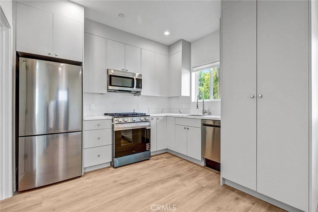 Reseda, CA 91335,7508 1/2 Claire AVE