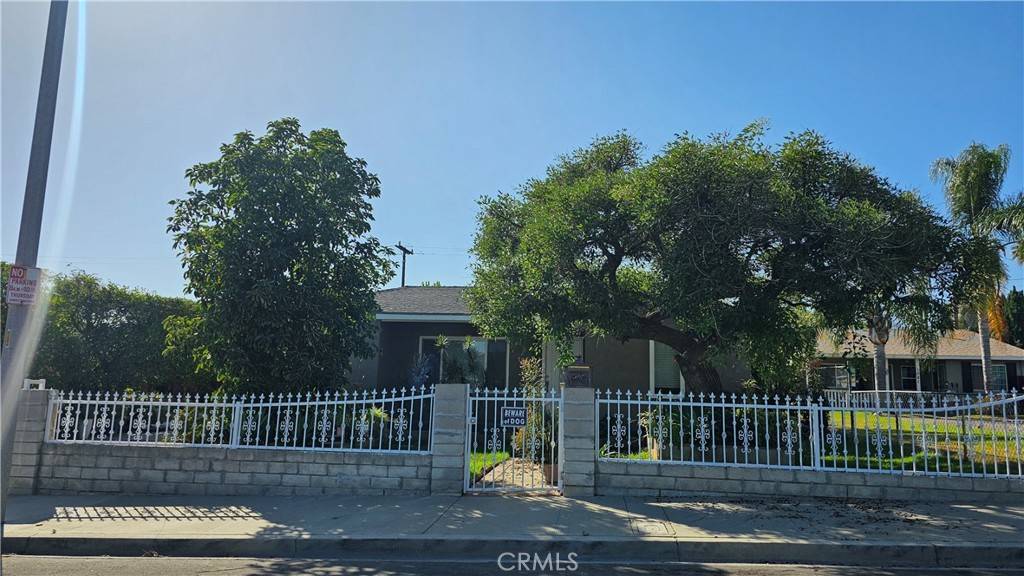 San Fernando, CA 91340,1075 N Huntington ST