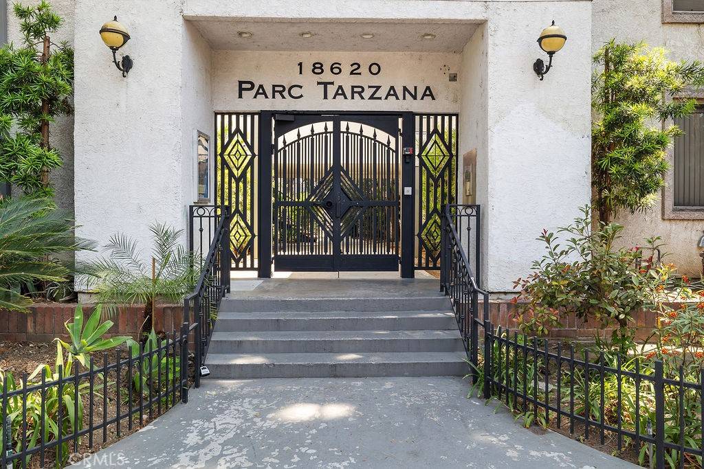 Tarzana, CA 91356,18620 Hatteras ST #166