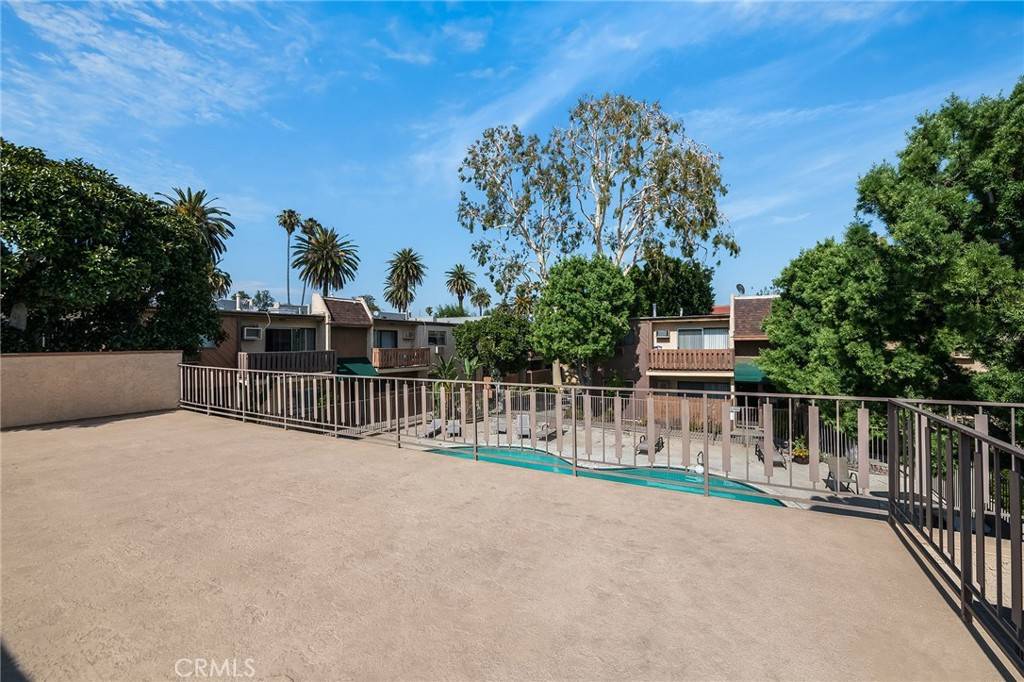 Reseda, CA 91335,17900 Sherman WAY #602