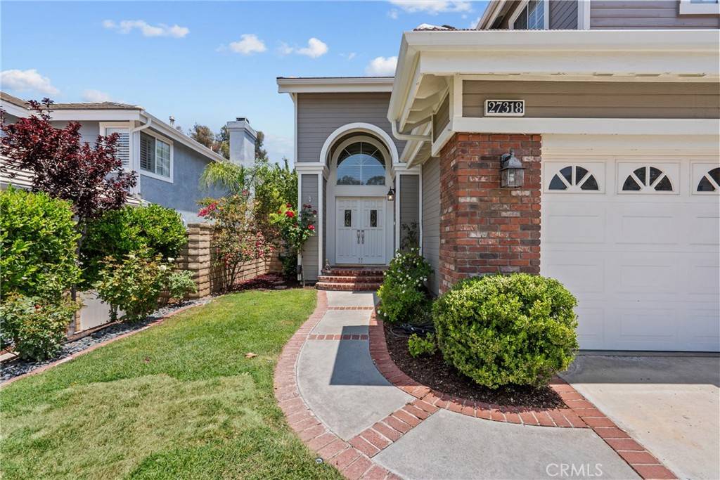 Valencia, CA 91354,27318 Chesterfield DR