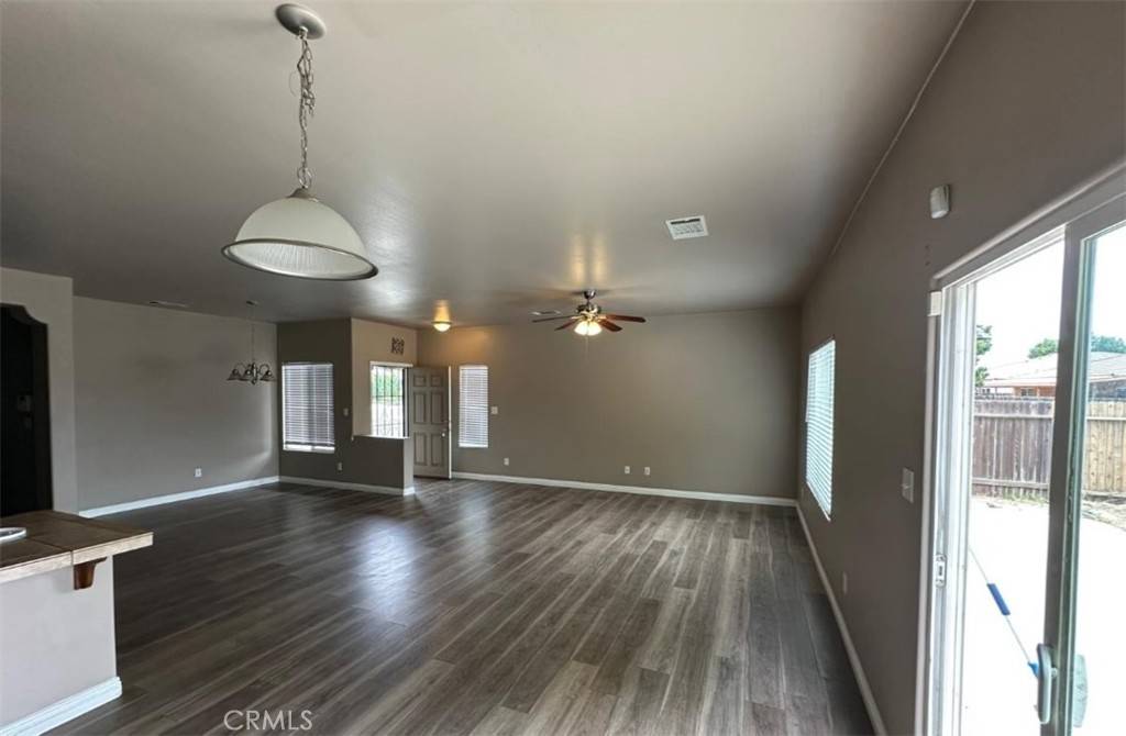 Bakersfield, CA 93313,2403 Trapper ST