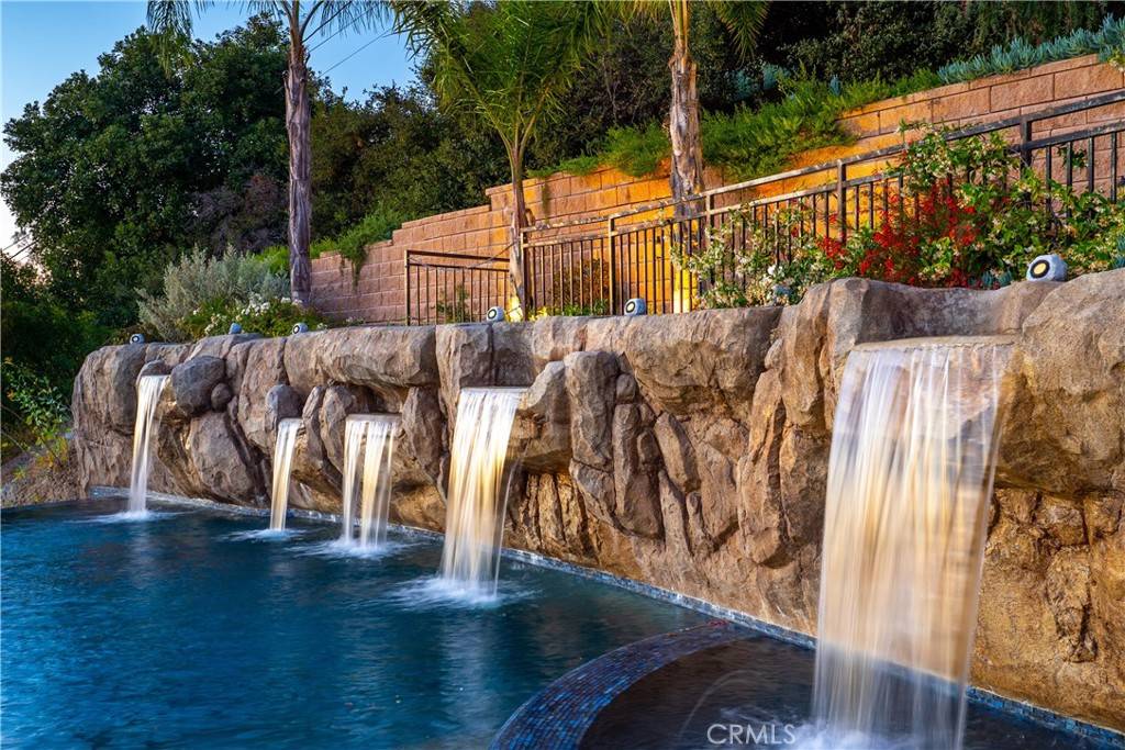 Calabasas, CA 91302,24410 Mulholland