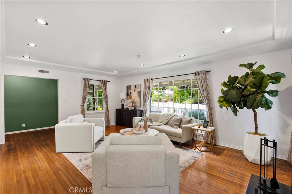 Studio City, CA 91604,3966 Alcove AVE