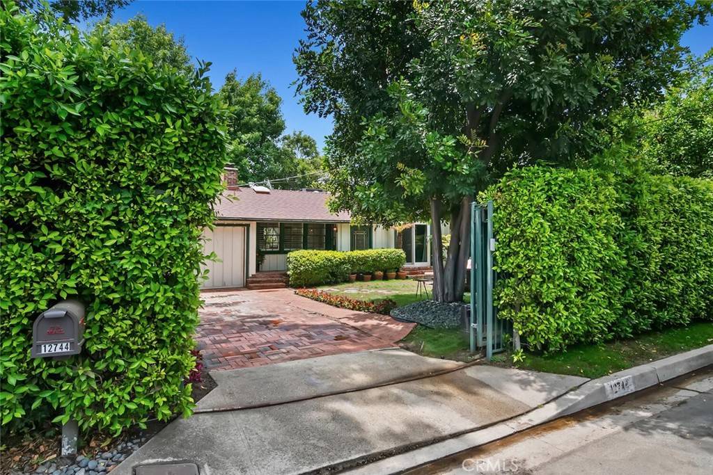 Studio City, CA 91604,12744 Sarah ST