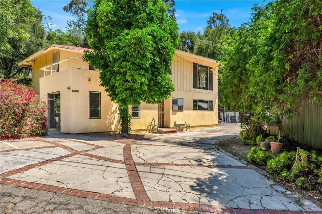 Tarzana, CA 91356,4905 Palo DR