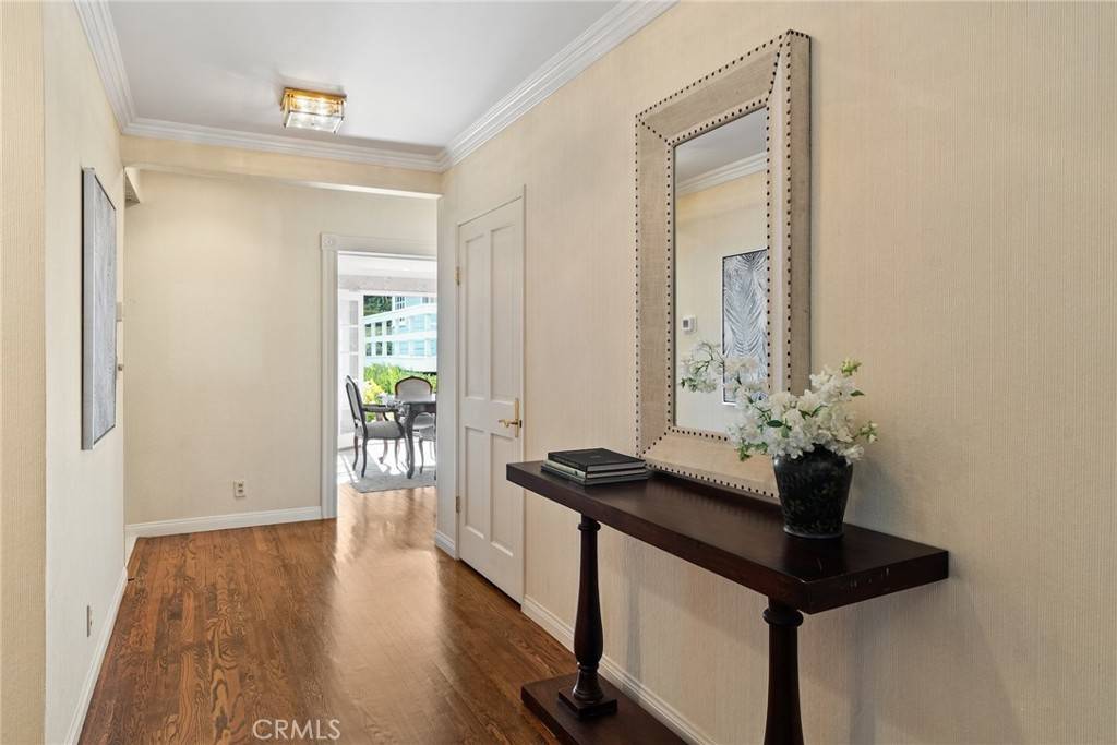 Tarzana, CA 91356,5347 Shirley Ave