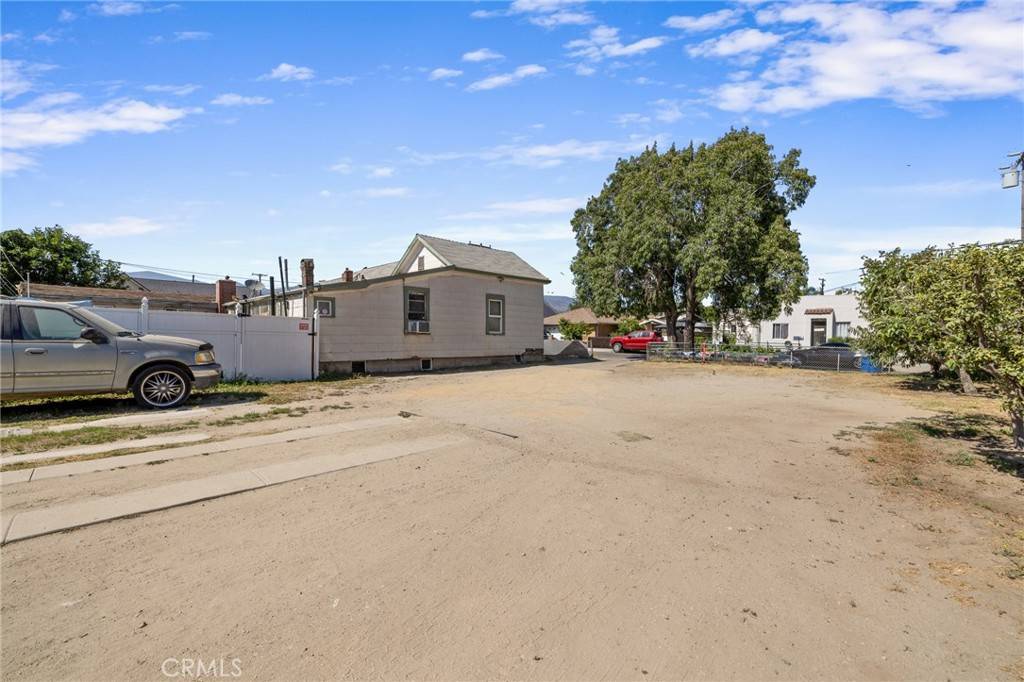 Santa Paula, CA 93060,214 S Ojai ST