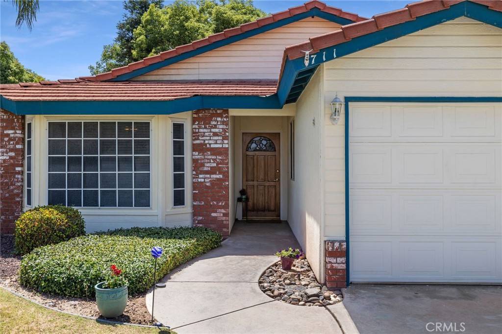 Bakersfield, CA 93312,711 Crown Pointe DR