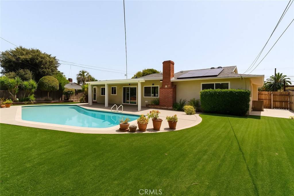 Northridge, CA 91325,10217 Amestoy AVE