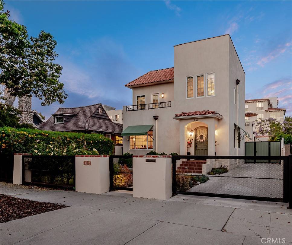 Studio City, CA 91604,4022 Willowcrest AVE
