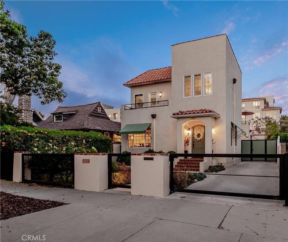 Studio City, CA 91604,4022 Willowcrest AVE