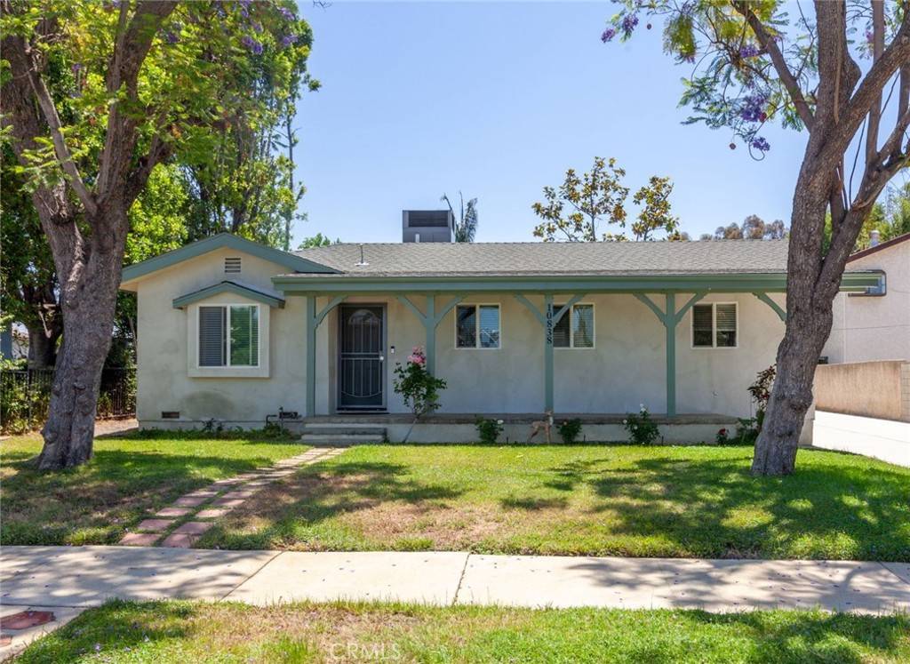 San Fernando, CA 91345,10838 Burnet AVE