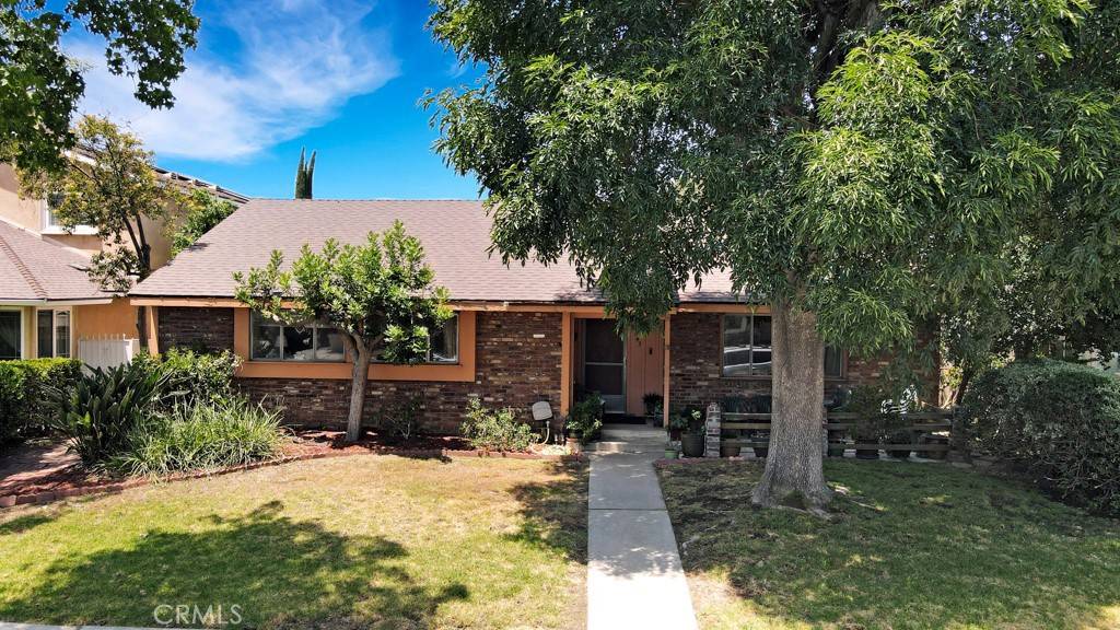 San Fernando, CA 91345,15043 Tuba ST