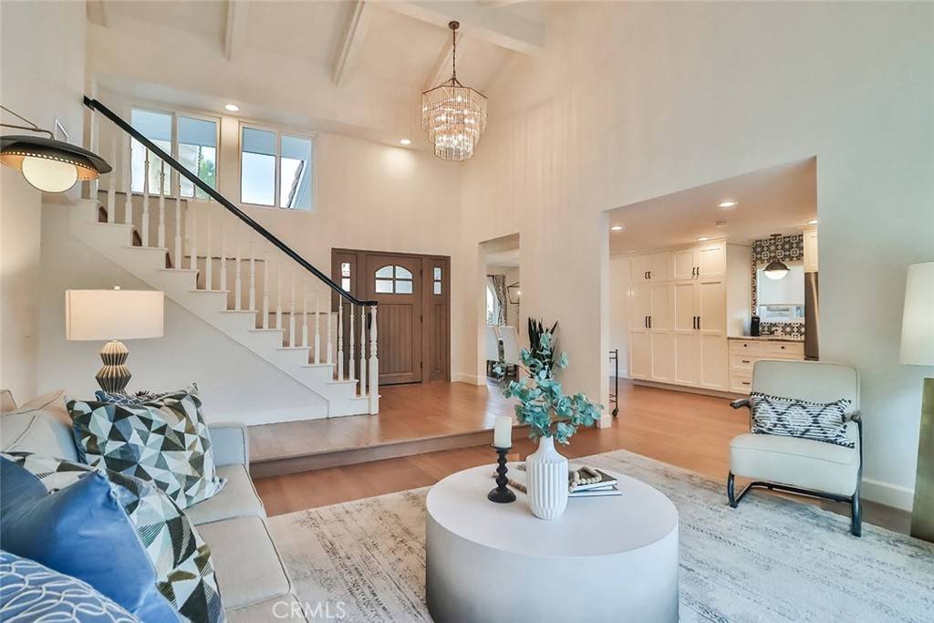 Westlake Village, CA 91361,2058 Lindengrove ST