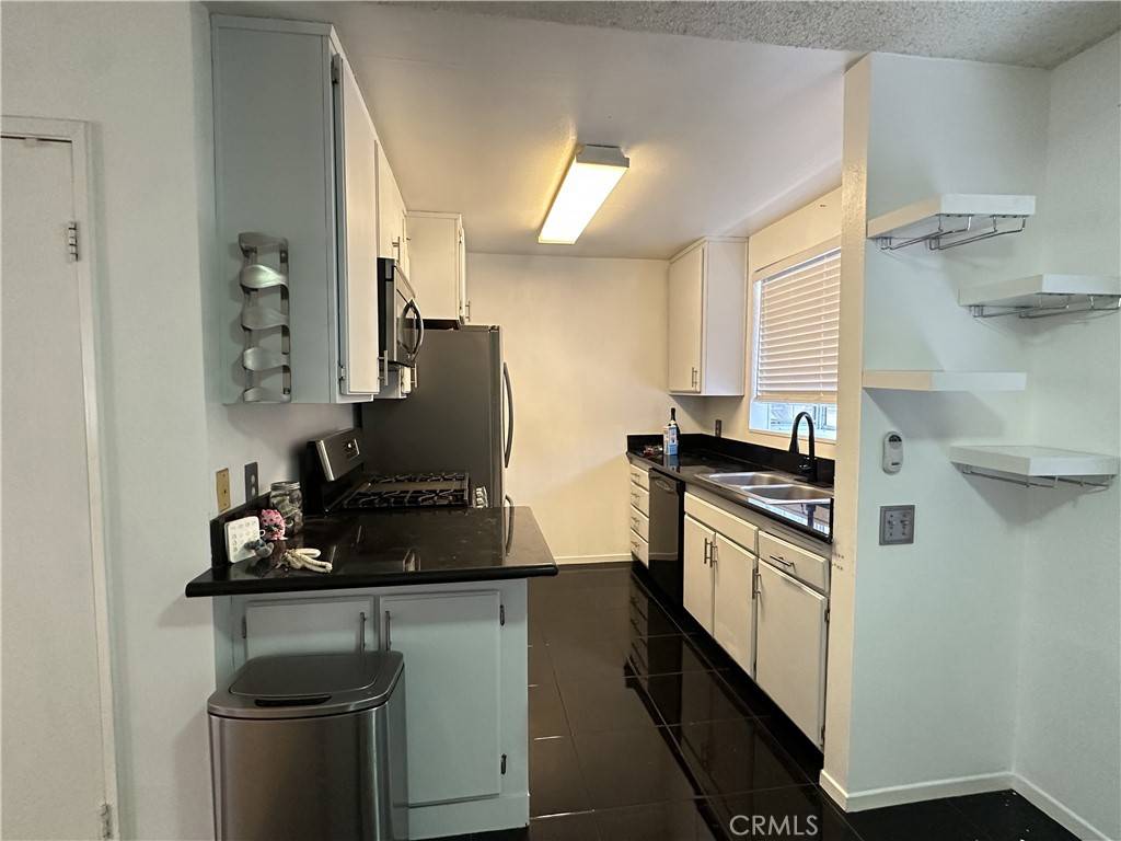 Panorama City, CA 91402,9336 Van Nuys BLVD #35