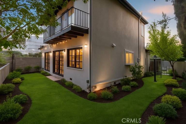 Woodland Hills, CA 91364,4944 Don Pio DR