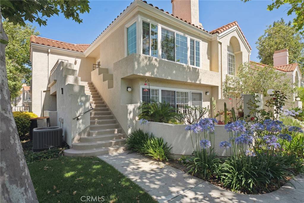 Calabasas, CA 91301,4240 Lost Hills RD #2205