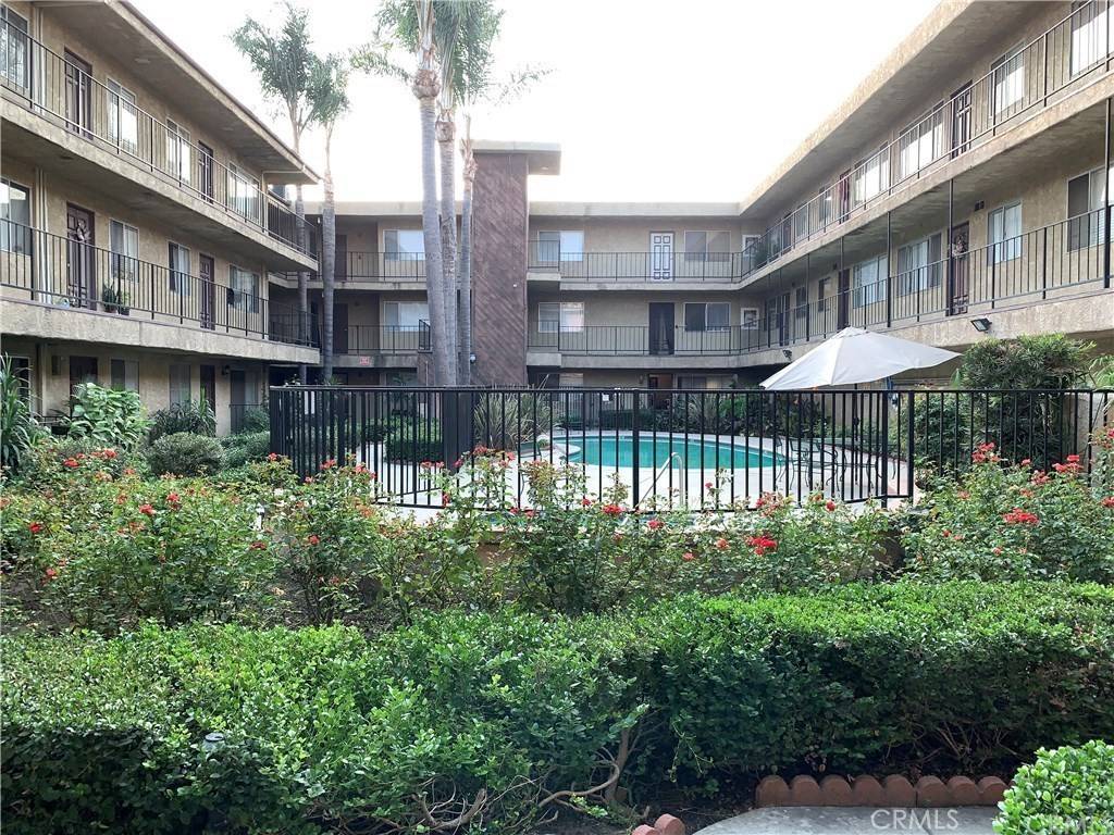 North Hills, CA 91343,8505 Columbus AVE #107