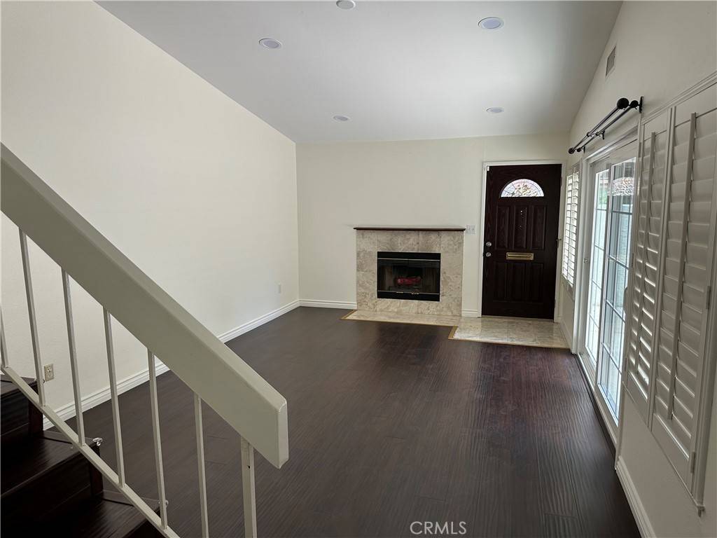Chatsworth, CA 91311,22309 James Alan CIR #3