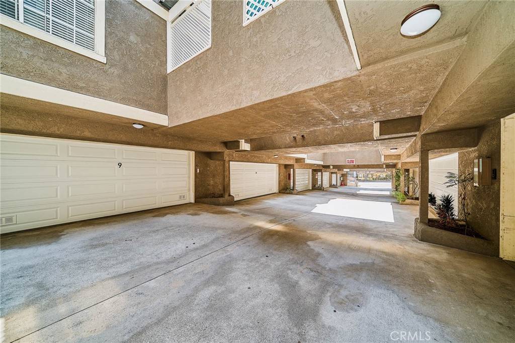 Montrose, CA 91020,2231 Montrose AVE #8