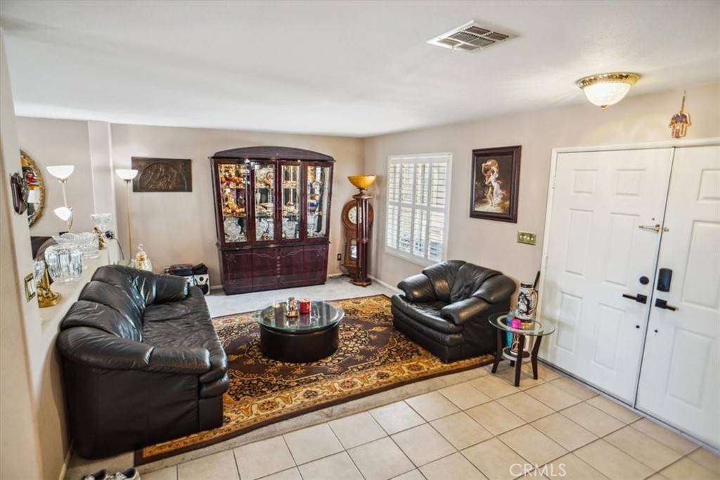 Castaic, CA 91384,29720 Creekbed RD