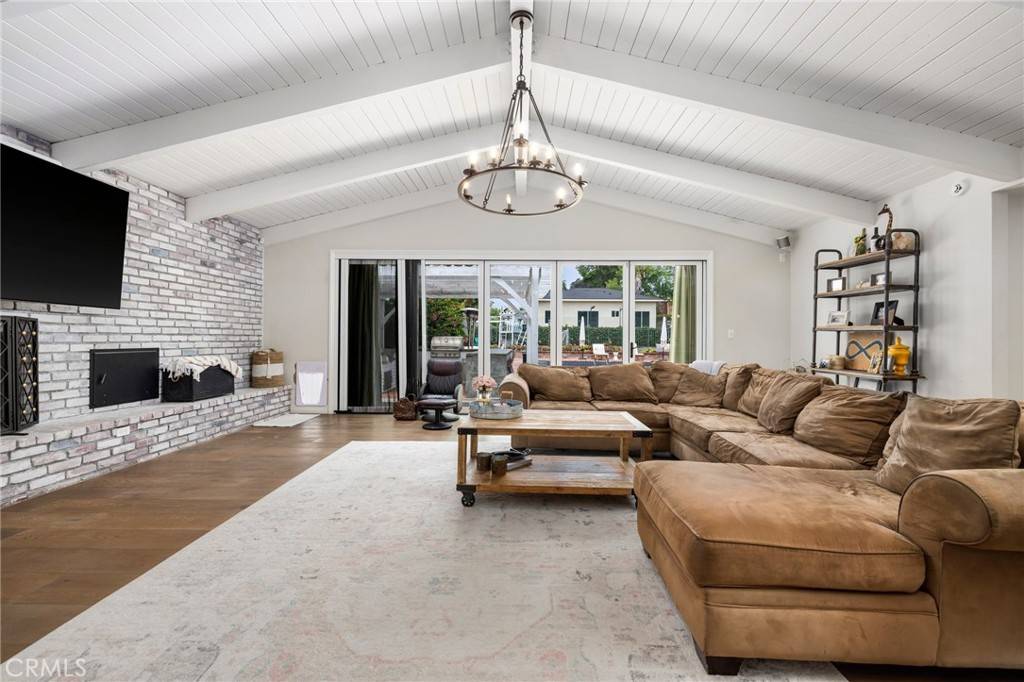 Tarzana, CA 91356,5337 Topeka DR