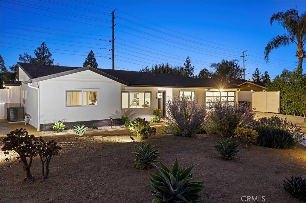 Thousand Oaks, CA 91360,344 Calle Jazmin