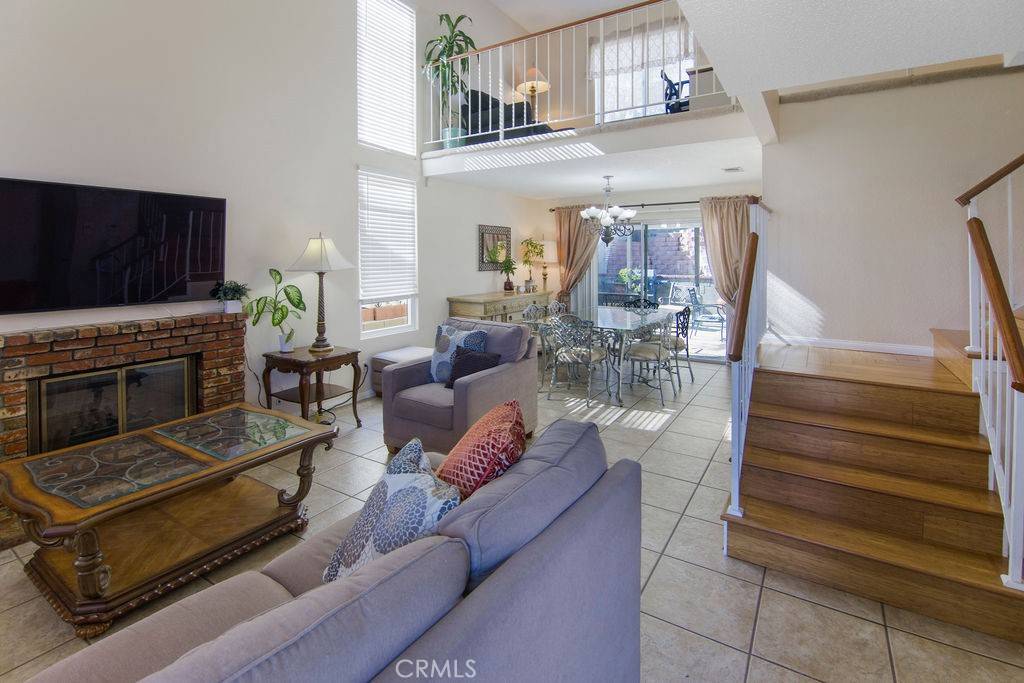 Sylmar, CA 91342,11661 Luanda St