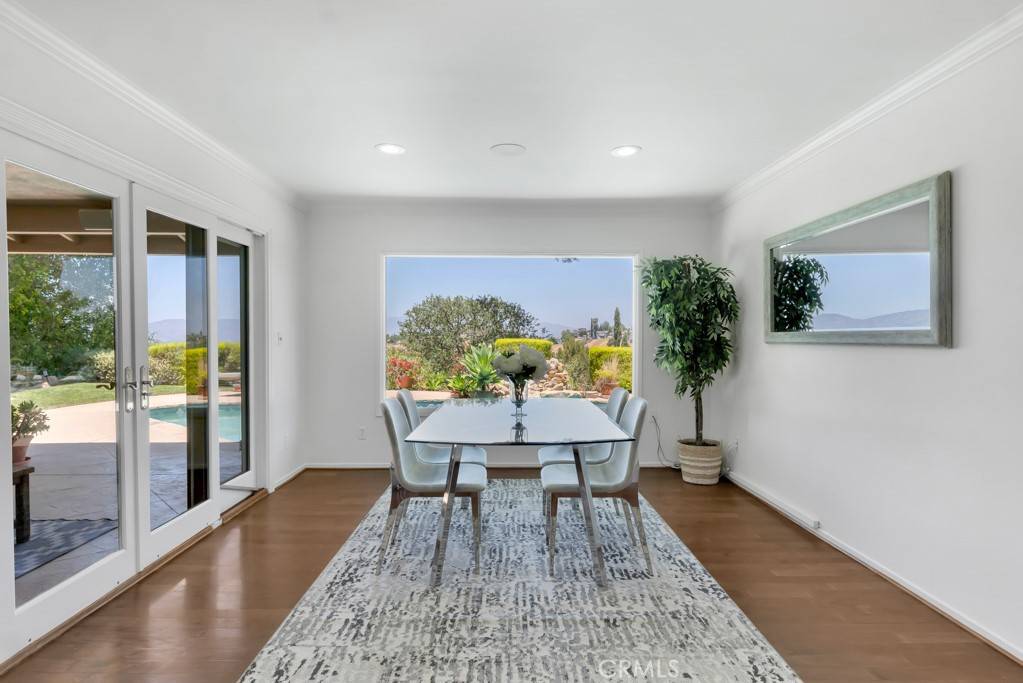 Woodland Hills, CA 91364,21737 Ulmus DR