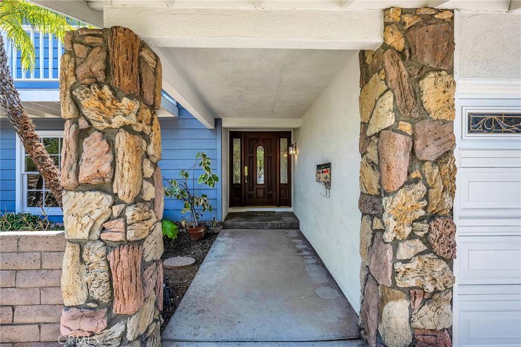 Agoura Hills, CA 91301,29418 Greengrass CT
