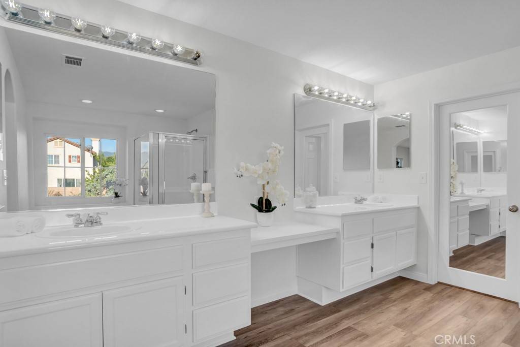 Newhall, CA 91321,24186 Matthew PL