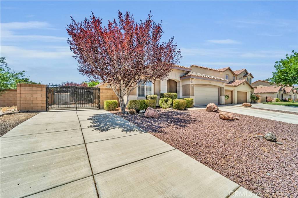 Lancaster, CA 93535,43627 Rialto DR
