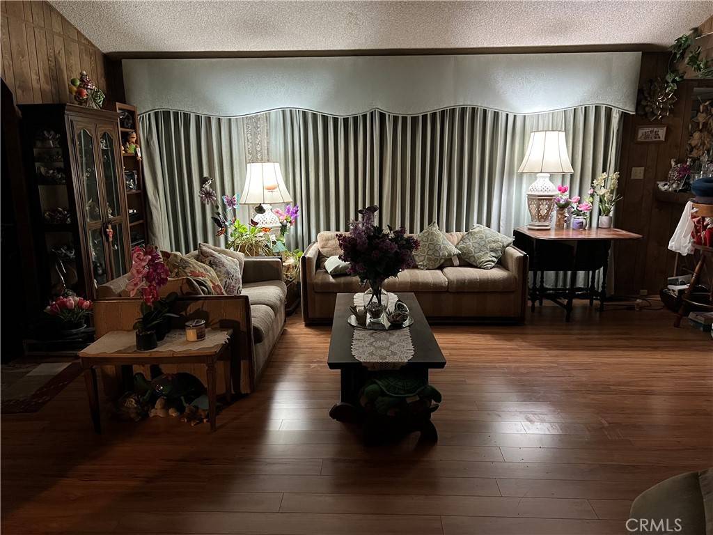 Topanga, CA 90290,1113 Mohawk #112