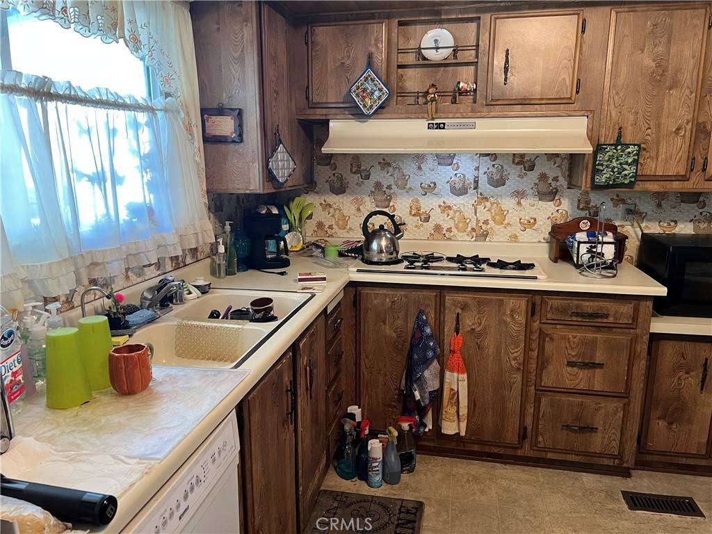 Topanga, CA 90290,1113 Mohawk #112