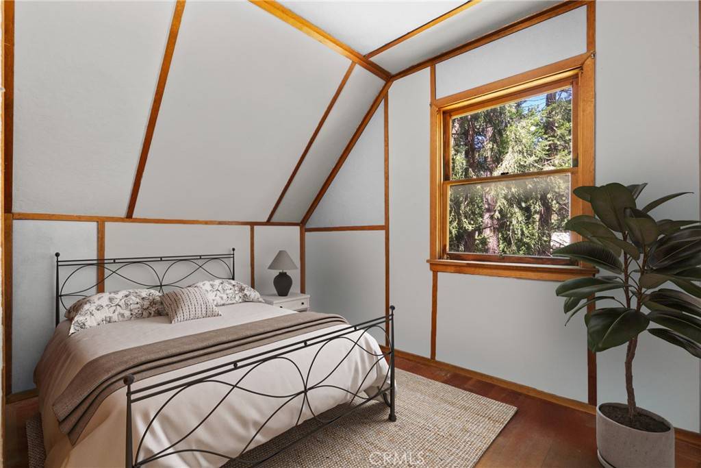 Twin Peaks, CA 92391,26251 Alpine LN