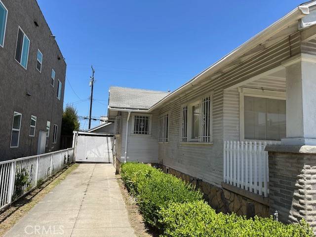 Long Beach, CA 90804,1045 Gladys AVE
