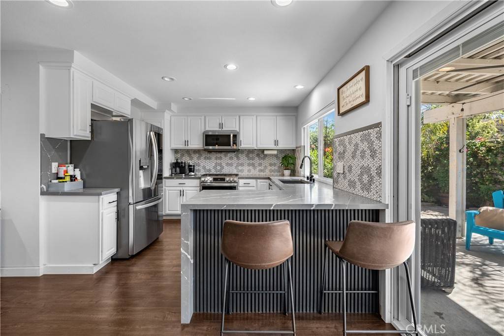 Saugus, CA 91350,27814 Caraway LN