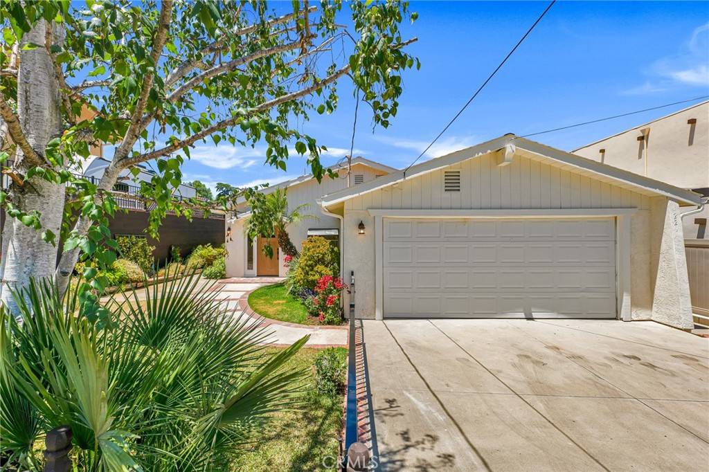 Newbury Park, CA 91320,221 Acacia LN